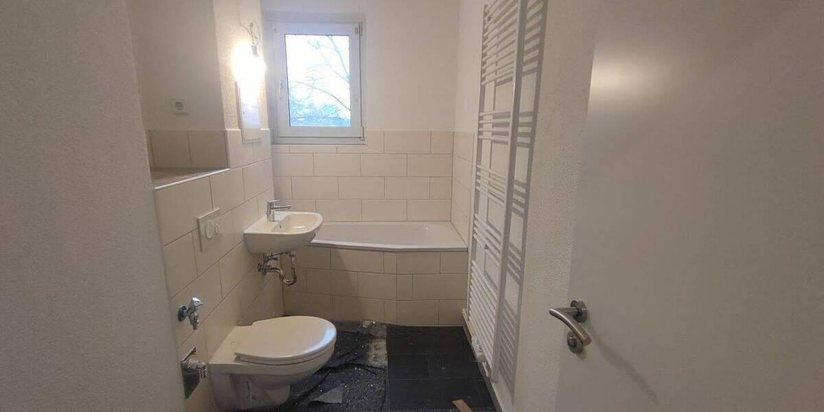 Etagenwohnung Merseburg Kötzschen - 2 Zimmer, 49 m&sup2;, 320&euro; | Angebot:26758663