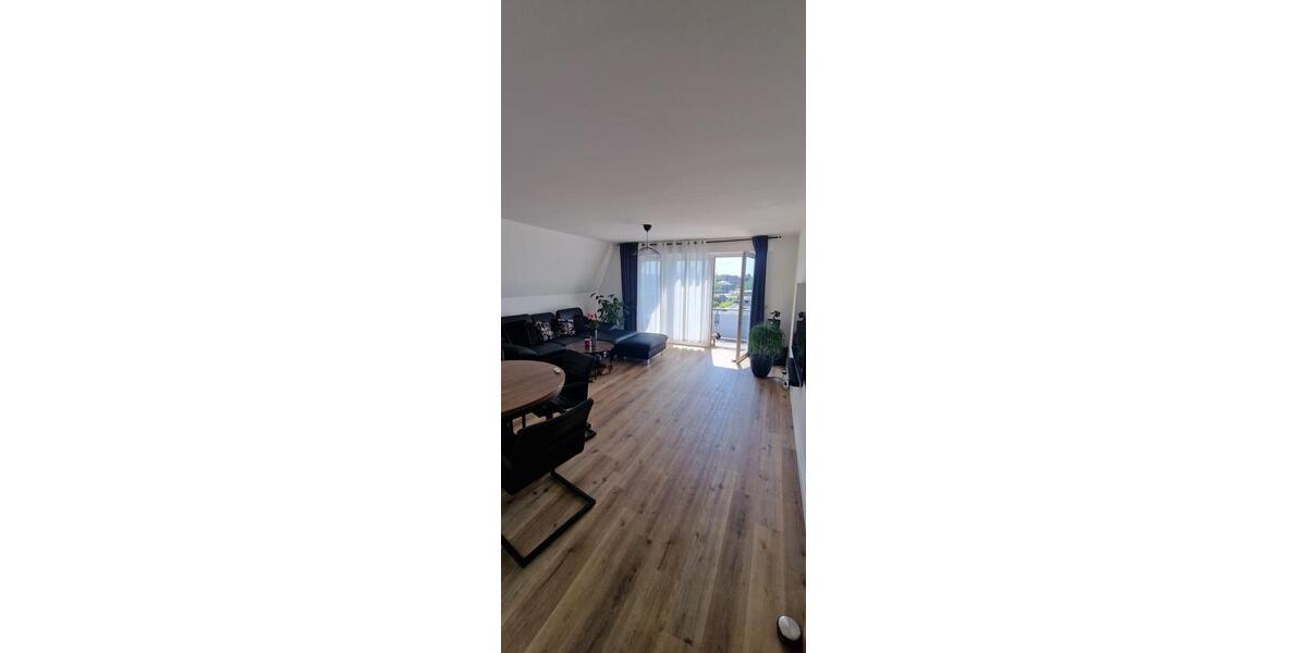 Maisonettenwohnung Duisburg Hochheide - 3 Zimmer, 82 m&sup2;, 900&euro; | Angebot:26648393