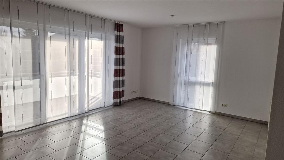 Erdgeschoßwohnung Schortens - 3 Zimmer, 86 m&sup2;, 650&euro; | Angebot:26441392