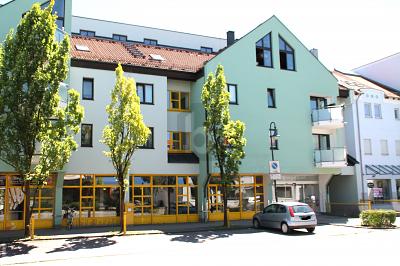 EBENERDIG MIT GROSSER SCHAUFENSTERFLÄCHE - Gewerbeobjekt Emmering | Angebot:26674238