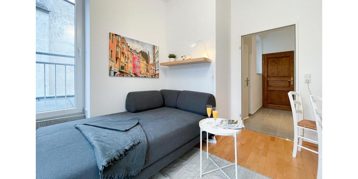 Wohnen auf Zeit Aachen Aachen-Mitte - 1 Zimmer, 15 m&sup2;, 900&euro; | Angebot:12346516