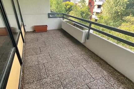 Familienwohnung mit Balkon zimmer