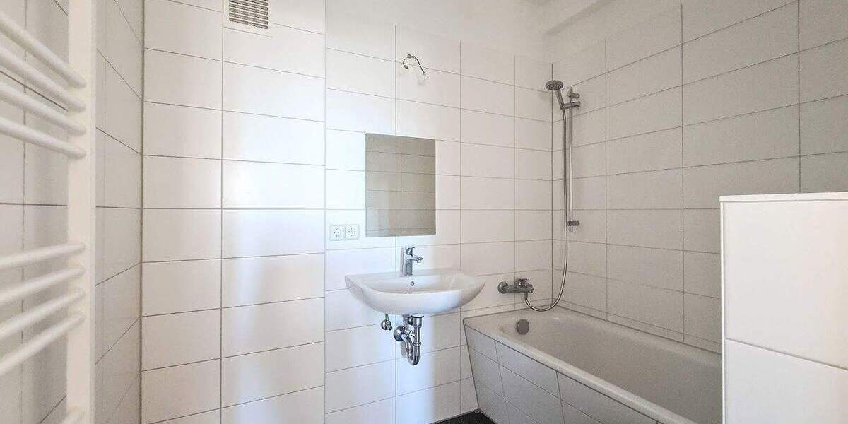 Etagenwohnung Freiberg Freiberg West - 4 Zimmer, 80 m&sup2;, 439&euro; | Angebot:25998126