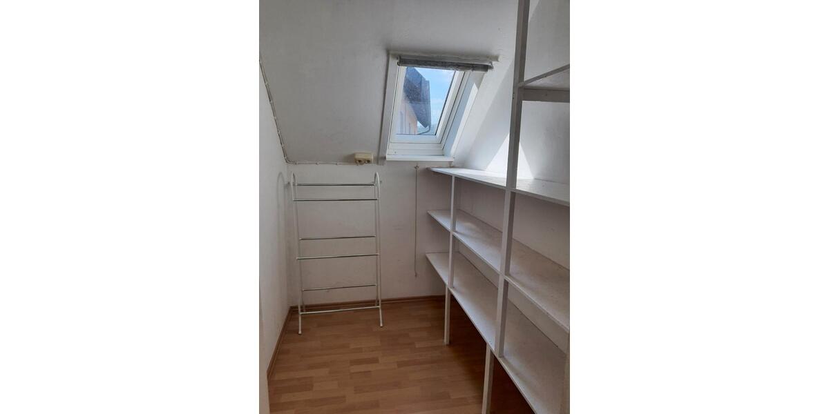 Dachgeschoßwohnung Witzenhausen - 4 Zimmer, 100 m&sup2;, 650&euro; | Angebot:26221962