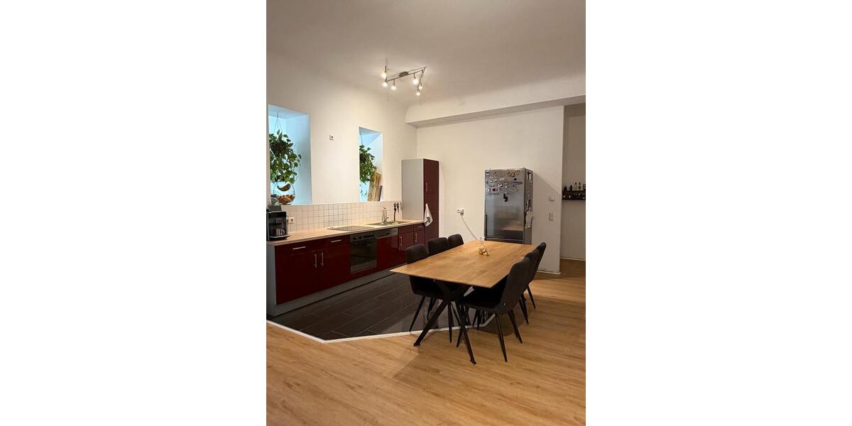 Hochparterre Pforzheim Weststadt - 3 Zimmer, 120 m&sup2;, 1.150&euro; | Angebot:26024503
