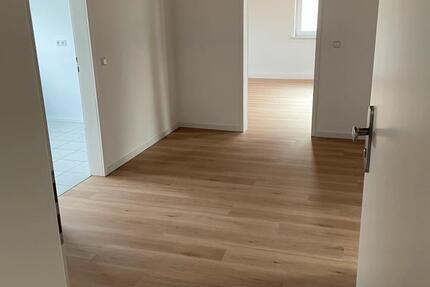 Wohnung Saarlouis - 2 Zimmer, 79 m&sup2;, 750&euro; | Angebot:25173613