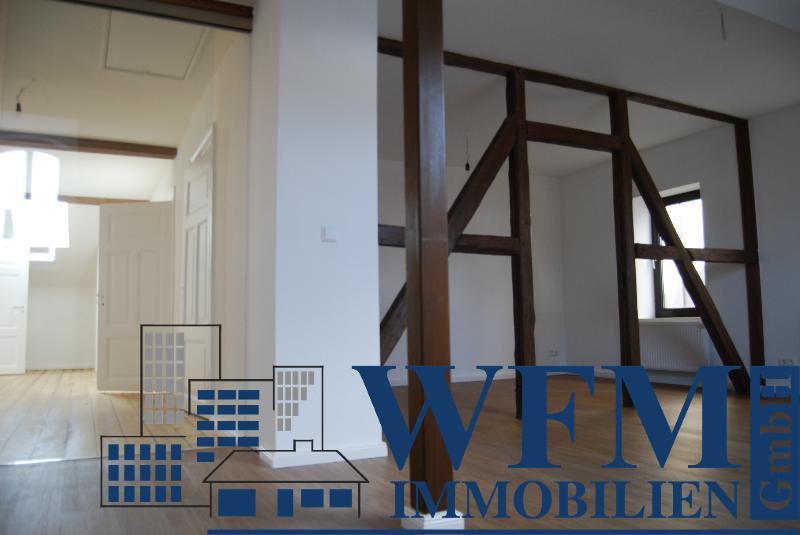 Etagenwohnung Neumünster - 5 Zimmer, 190 m&sup2;, 1.550&euro; | Angebot:26604565