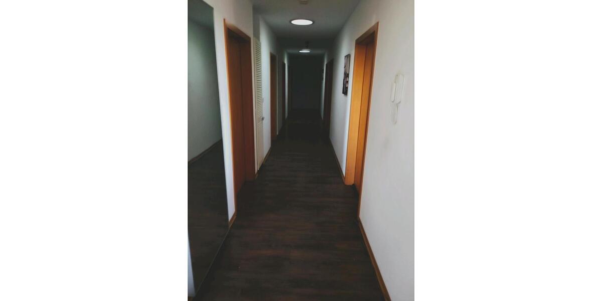 Wohnen auf Zeit Wuppertal Lichtenplatz - 10 Zimmer, 150 m&sup2;, 492&euro; | Angebot:26704097