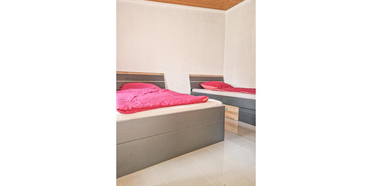 Mehrfamilienhaus, Wohnhaus Oberndorf - 5 Zimmer, 135 m&sup2;, 1.090&euro; | Angebot:26676506