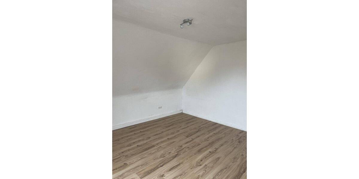 Etagenwohnung Hameln Innenstadt - 2 Zimmer, 65 m&sup2;, 585&euro; | Angebot:26803462