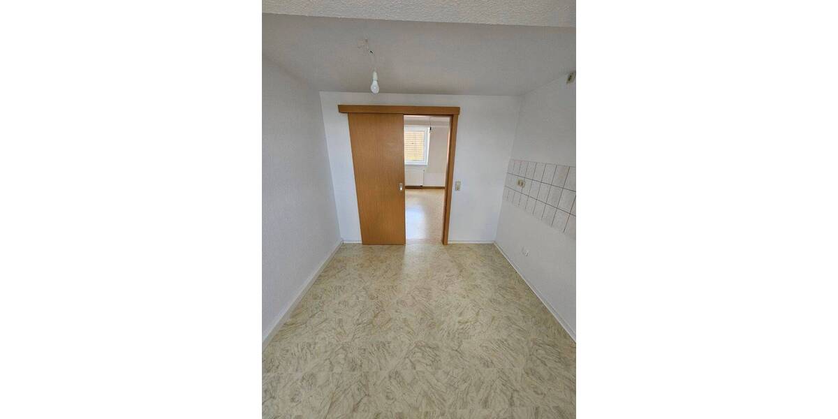 Etagenwohnung Gera Ostviertel - 2 Zimmer, 46 m&sup2;, 300&euro; | Angebot:26805926