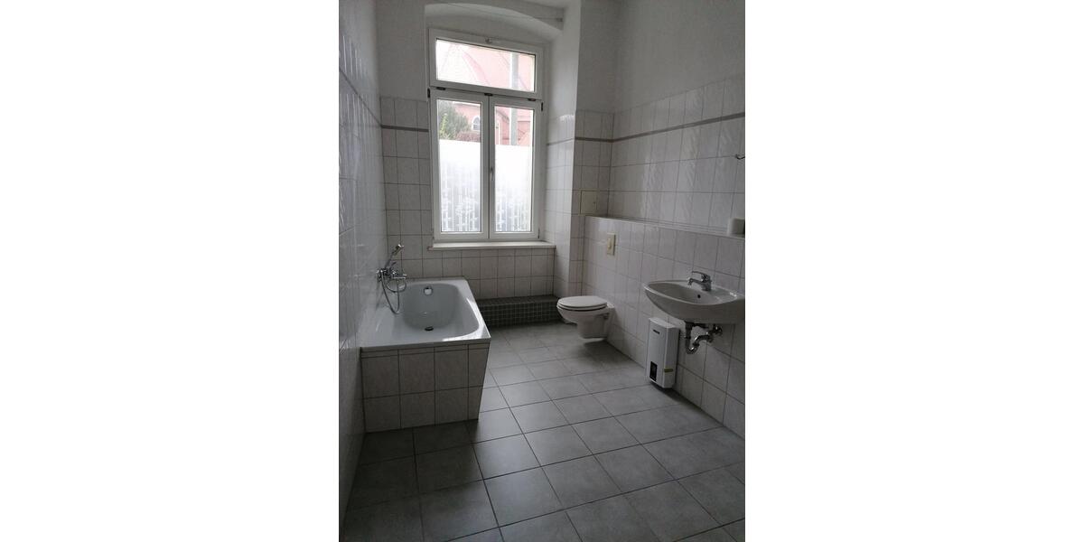 Erdgeschoßwohnung Burg - 2 Zimmer, 80 m&sup2;, 457&euro; | Angebot:24692621