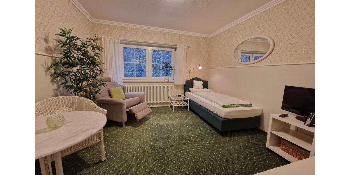 Wohnen für Lebensmeister (Kreative,Körperarbeit,Heilarbeit) 1 zimmer