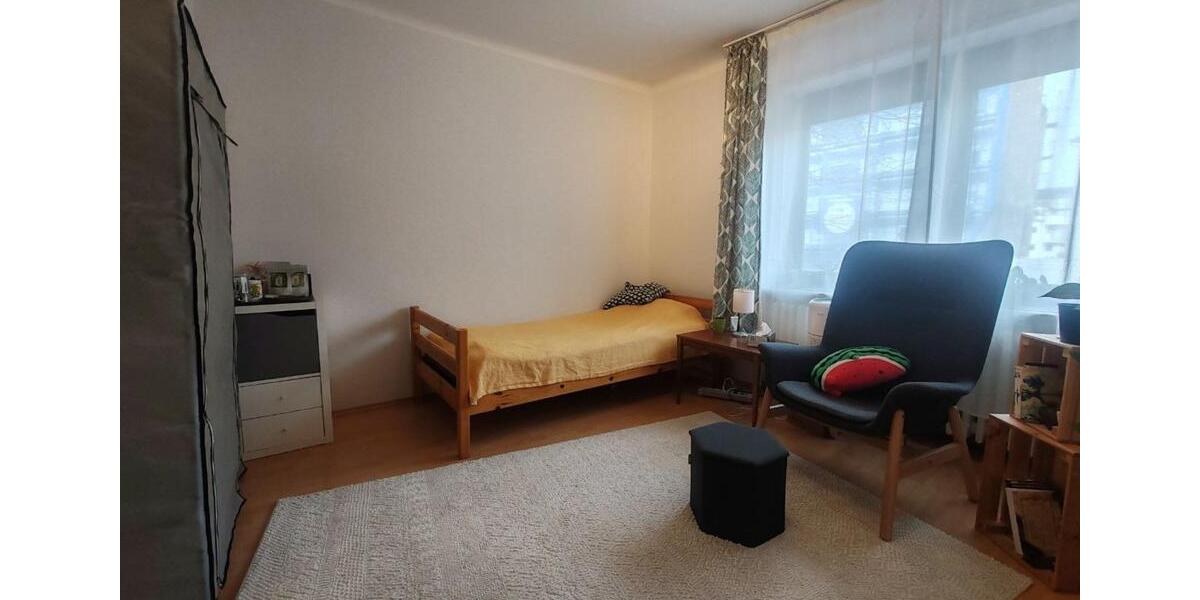 Wohnen auf Zeit Saarbrücken Neue Bremm - 1 Zimmer, 13 m&sup2;, 320&euro; | Angebot:25538482