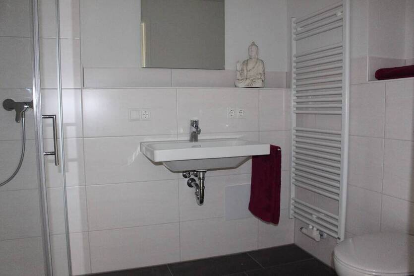 NEU! Charmante Single-Wohnung mit Terrasse!