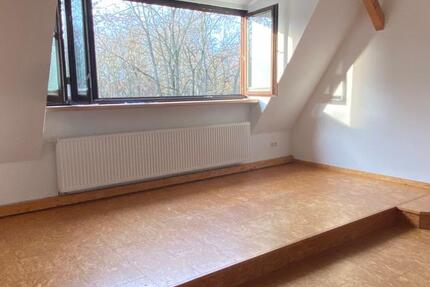 Wohnung Glauchau - 3 Zimmer, 91 m&sup2;, 592&euro; | Angebot:24491587