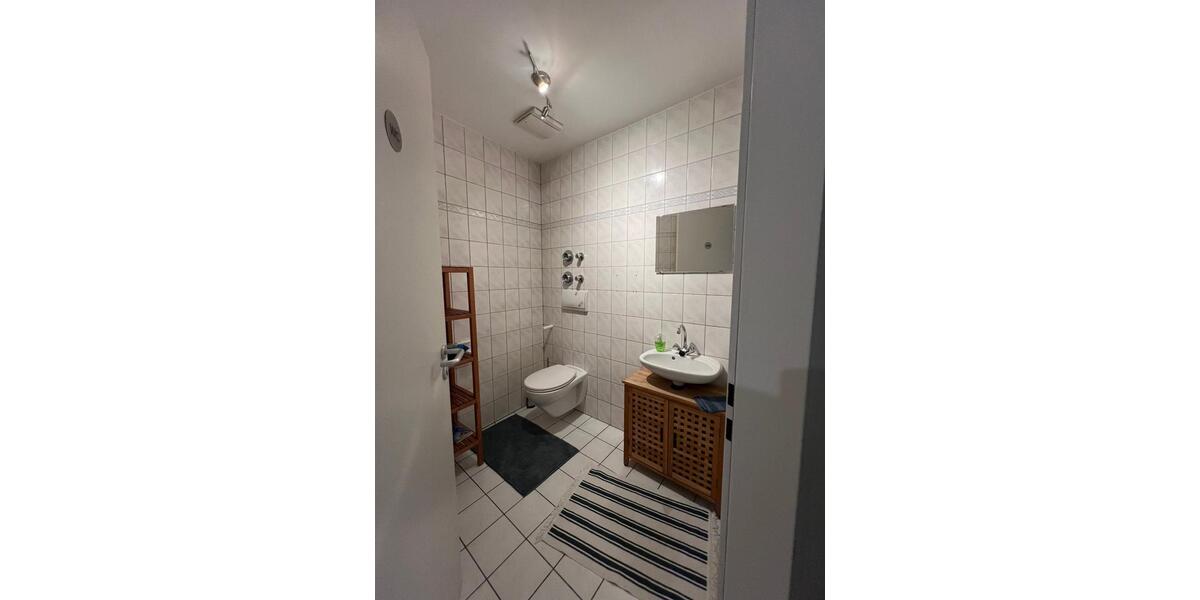 Etagenwohnung Tirschenreuth - 3 Zimmer, 130 m&sup2;, 910&euro; | Angebot:24678589