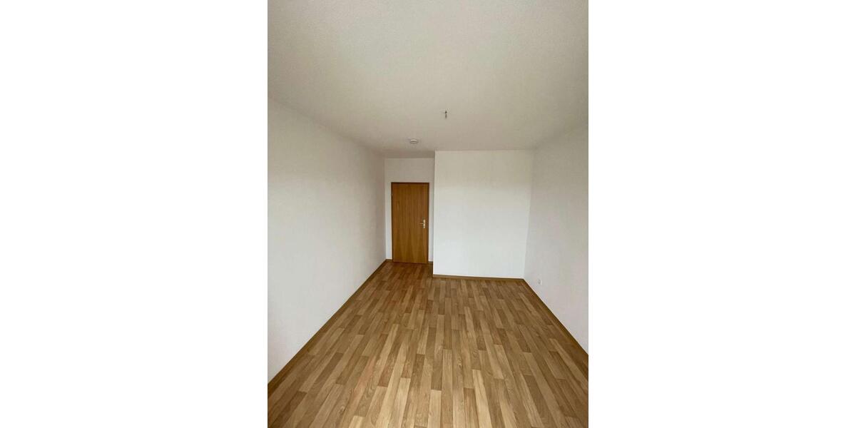 Dachgeschoßwohnung Plauen - 2 Zimmer, 49 m&sup2;, 254&euro; | Angebot:26178346