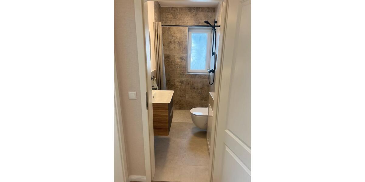 Etagenwohnung Braunschweig Lehndorf-Watenbüttel - 4 Zimmer, 150 m&sup2;, 2.400&euro; | Angebot:25948877