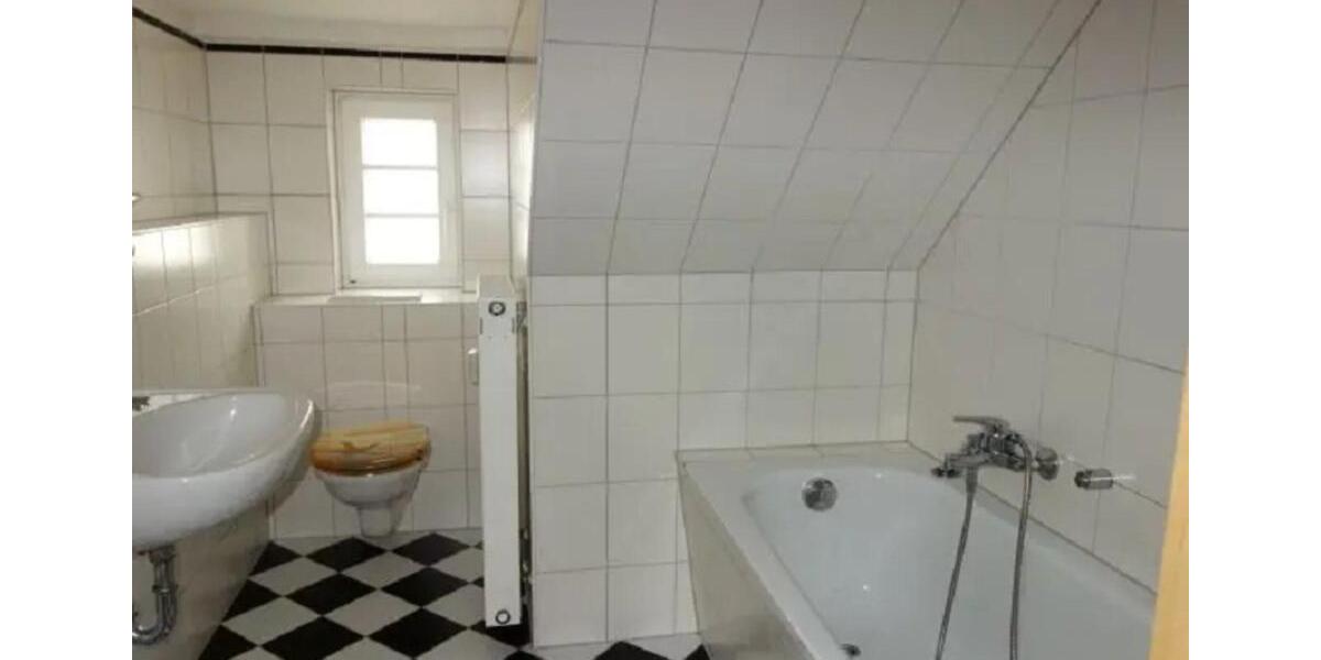 Maisonettenwohnung Eisenach - 4 Zimmer, 88 m&sup2;, 614&euro; | Angebot:25935104