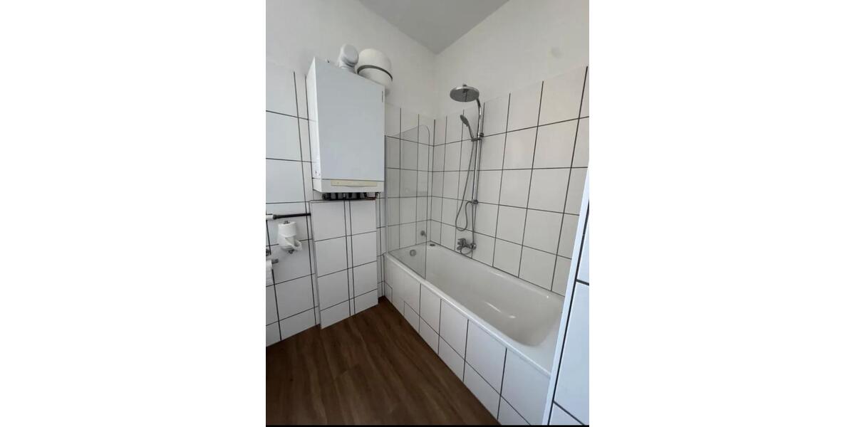 Altbauperle am Rheinufer-großzügige 125 qm 3 Zimmer Wohnung 3 zimmer