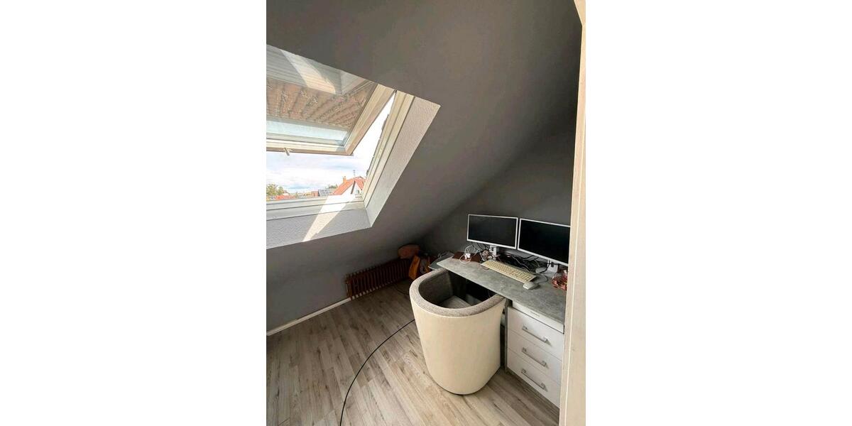 Dachgeschoßwohnung Walldorf - 3 Zimmer, 56 m&sup2;, 800&euro; | Angebot:26604019