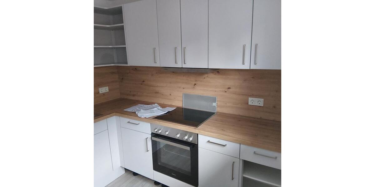 Etagenwohnung Idstein - 2 Zimmer, 92 m&sup2;, 1.100&euro; | Angebot:26464494