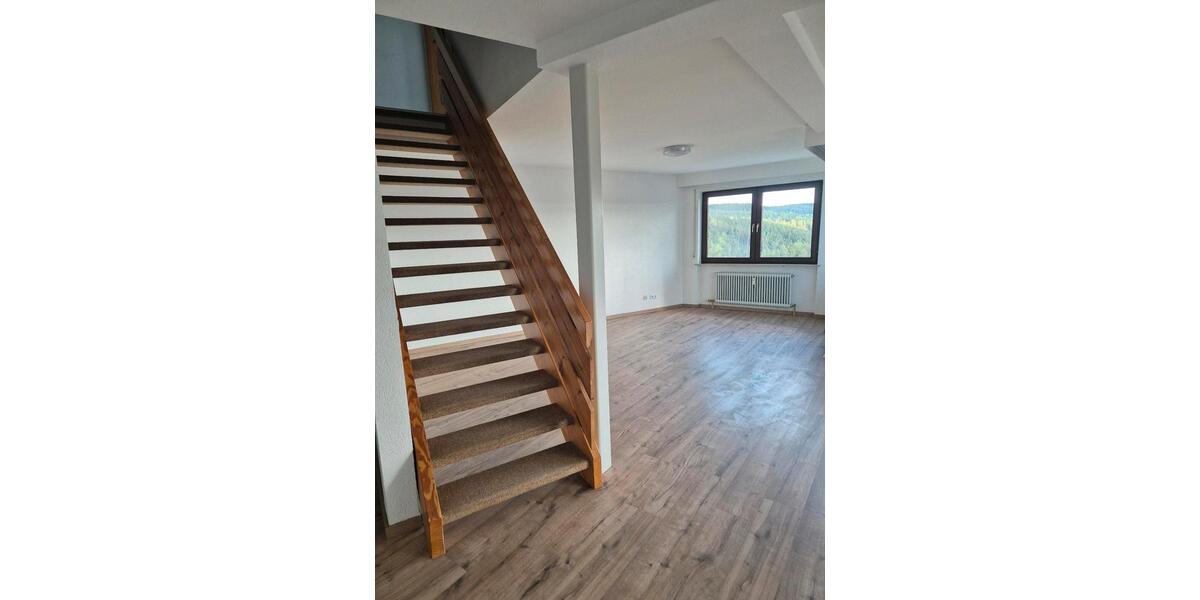 Maisonettenwohnung Altensteig - 5 Zimmer, 140 m&sup2;, 950&euro; | Angebot:26477354