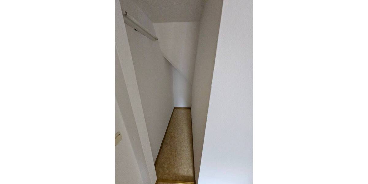 Etagenwohnung Gera Ostviertel - 2 Zimmer, 46 m&sup2;, 300&euro; | Angebot:26805926