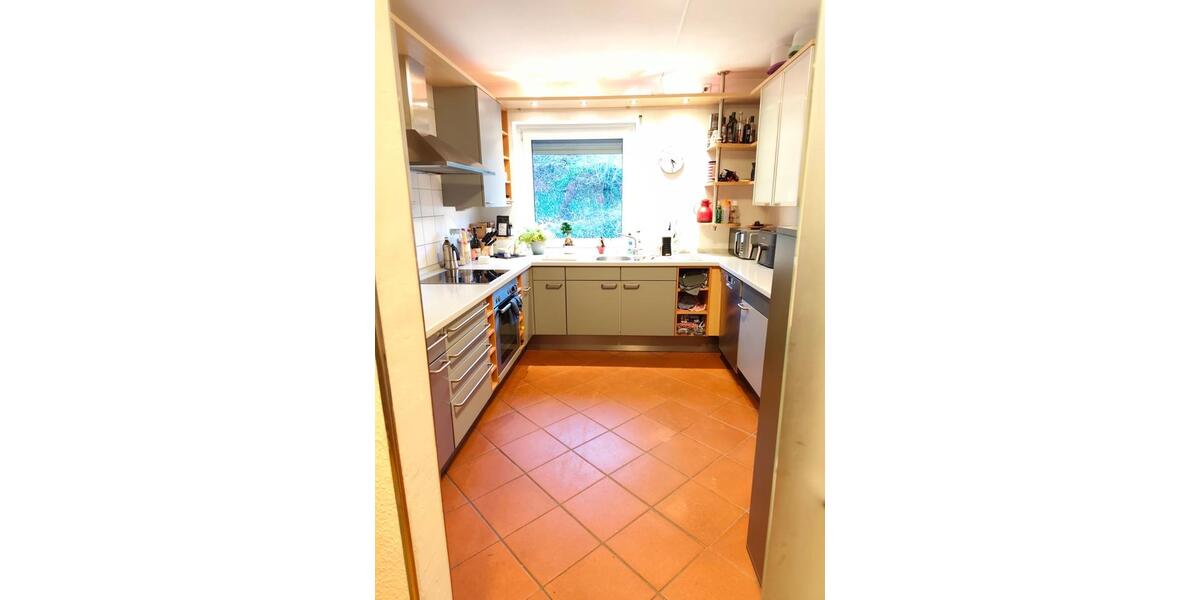 Etagenwohnung Siegen Eiserfeld - 4 Zimmer, 110 m&sup2;, 1.000&euro; | Angebot:24752653