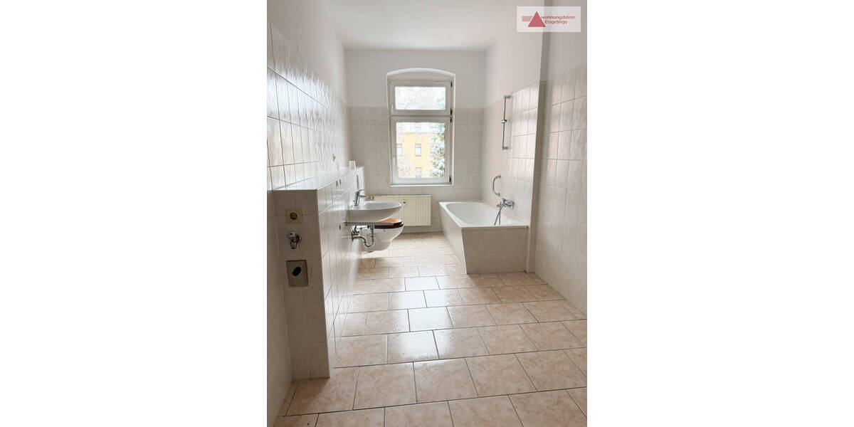 Etagenwohnung Aue Aue - 5 Zimmer, 141 m&sup2;, 700&euro; | Angebot:26156692