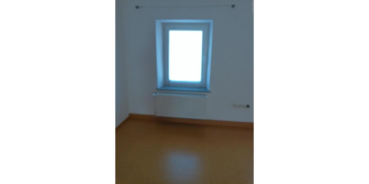 Etagenwohnung Ottweiler - 2 Zimmer, 110 m&sup2;, 650&euro; | Angebot:24587810