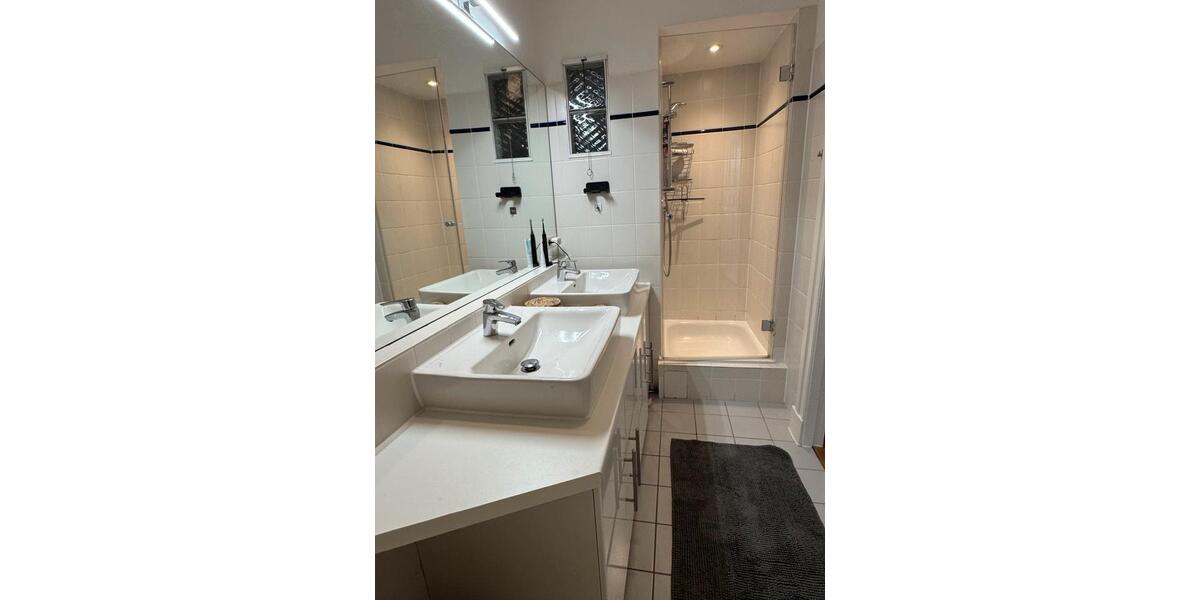 Wohnen auf Zeit Hamburg Eimsbüttel - 2 Zimmer, 130 m&sup2;, 1.100&euro; | Angebot:26532582