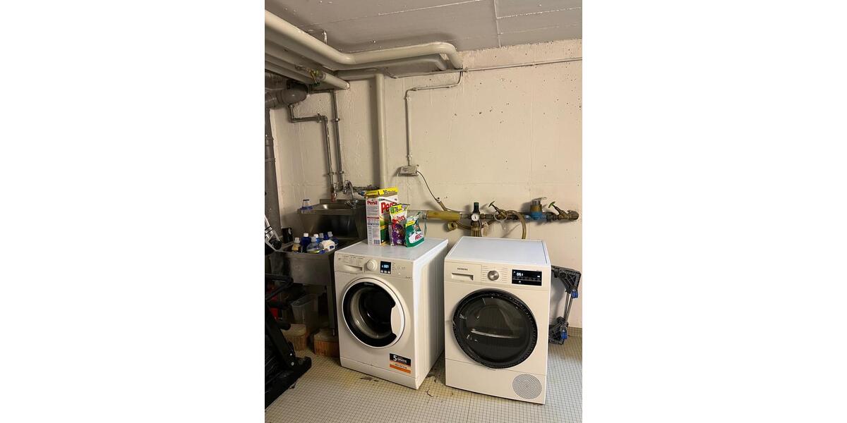 Doppelhaushälfte Weichs - 6 Zimmer, 175 m&sup2;, 2.800&euro; | Angebot:26480772