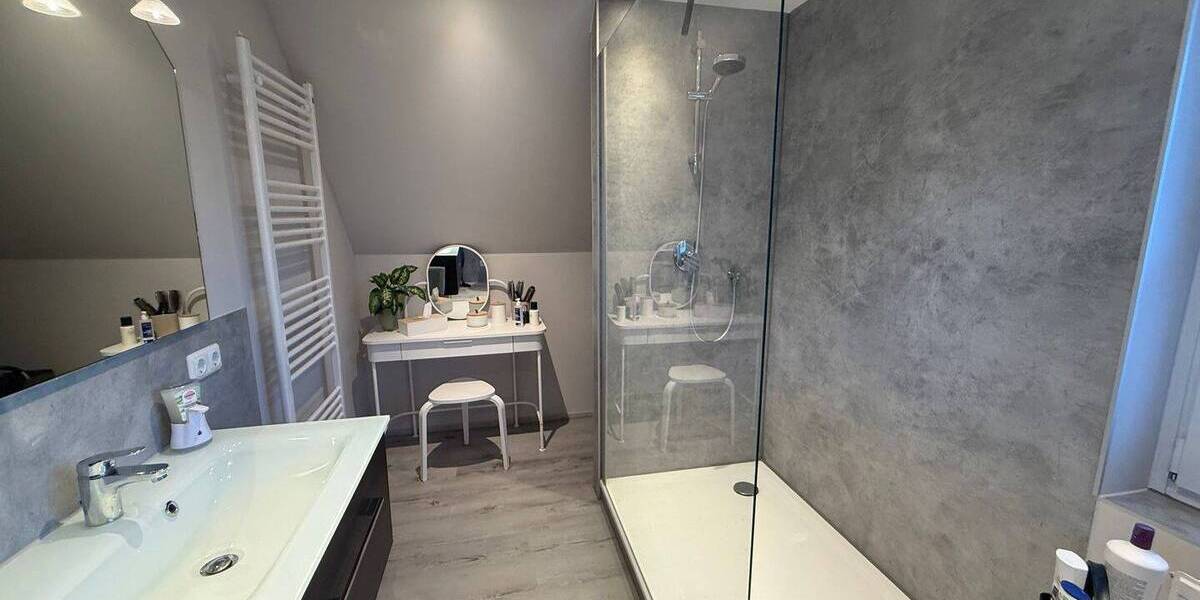 Etagenwohnung Steinburg Mollhagen - 3 Zimmer, 90 m&sup2;, 880&euro; | Angebot:26015629