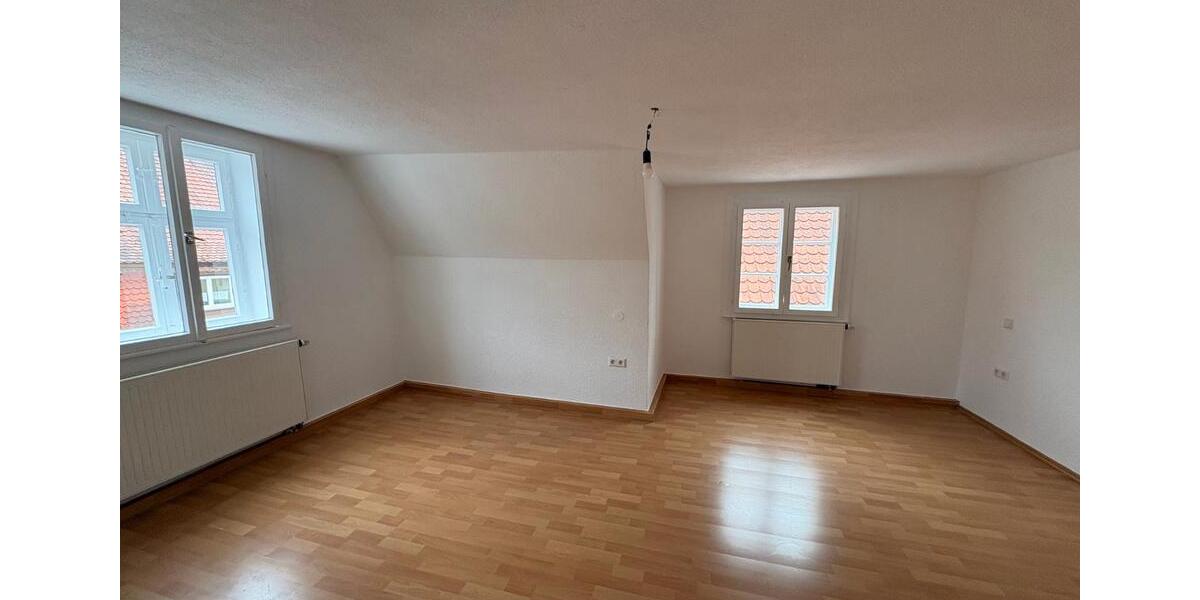 Etagenwohnung Dinkelsbühl - 4 Zimmer, 93 m&sup2;, 1.120&euro; | Angebot:26677246