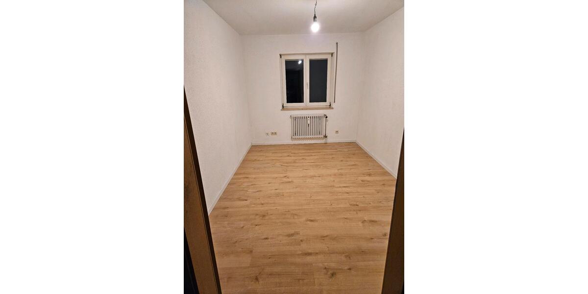 Erdgeschoßwohnung Engen - 3 Zimmer, 84 m&sup2;, 1.050&euro; | Angebot:24732397