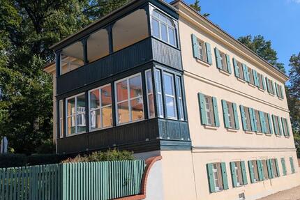 Wohnung Radebeul - 3 Zimmer, 151 m&sup2;, 1.950&euro; | Angebot:25120921