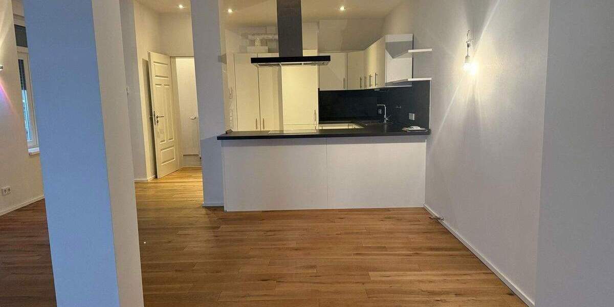 Mehrfamilienhaus, Wohnhaus Frankfurt Höchst - 4 Zimmer, 120 m&sup2;, 2.150&euro; | Angebot:24670171