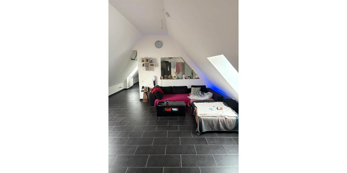 Etagenwohnung Sundern (Sauerland) - 4 Zimmer, 120 m&sup2;, 900&euro; | Angebot:26615592