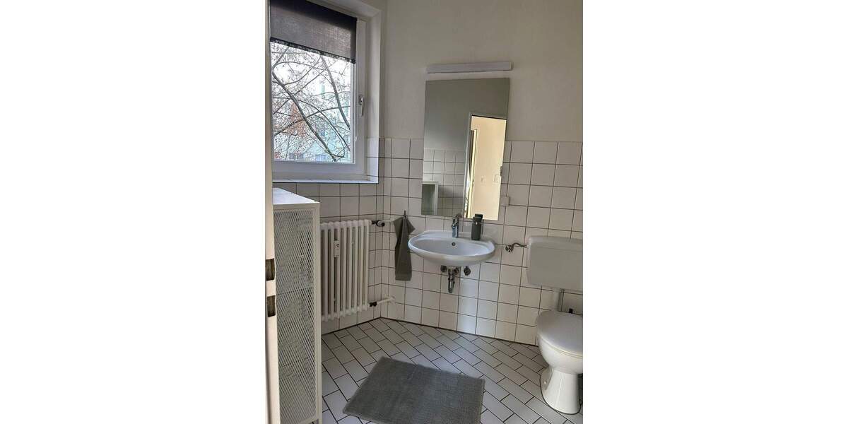 Stilvoll möblierte 3-Zimmer-Wohnung mit Wintergarten & Stellplatz in Bestlage am Tiergarten 3 zimmer