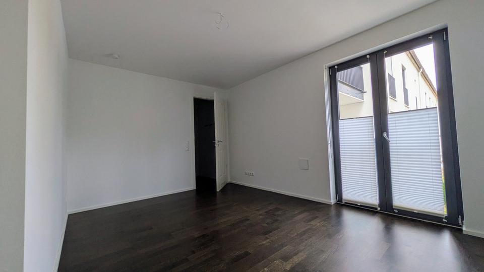 Etagenwohnung München Feldmoching-Hasenbergl - 4 Zimmer, 102 m&sup2;, 2.350&euro; | Angebot:26367725