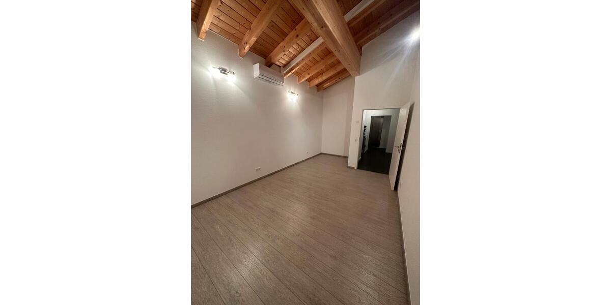 Doppelhaushälfte Püttlingen - 4 Zimmer, 230 m&sup2;, 1.830&euro; | Angebot:26299543