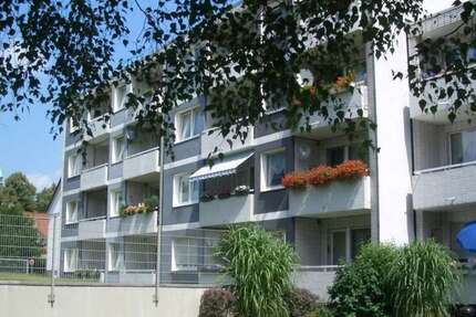 Wohnung Oberhausen Schmachtendorf - 2 Zimmer, 63 m&sup2;, 422&euro; | Angebot:25277566