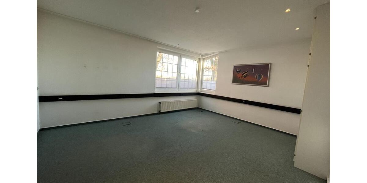 Gewerbeobjekt Stuhr - 2.730&euro; | Angebot:26164286