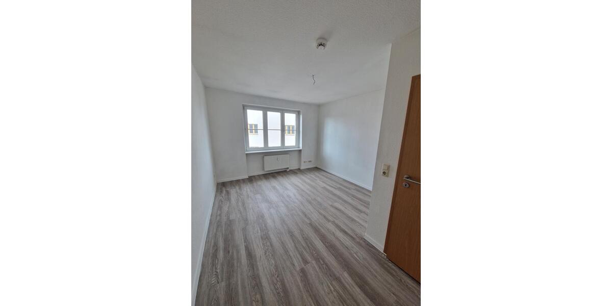 Etagenwohnung Magdeburg Neue Neustadt - 4 Zimmer, 92 m&sup2;, 643&euro; | Angebot:25547016