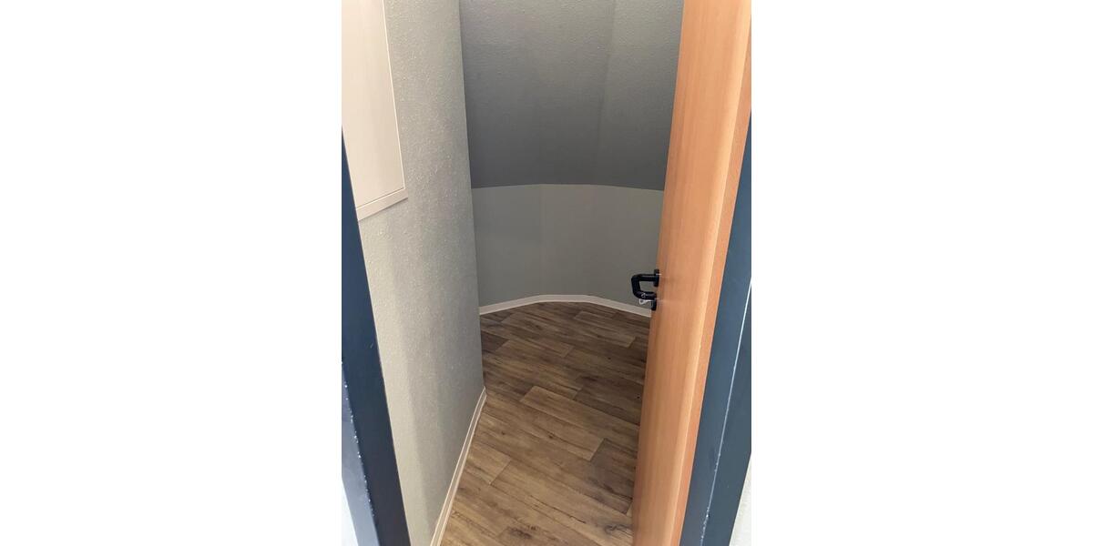 Etagenwohnung Minden - 3 Zimmer, 149 m&sup2;, 1.150&euro; | Angebot:26676314