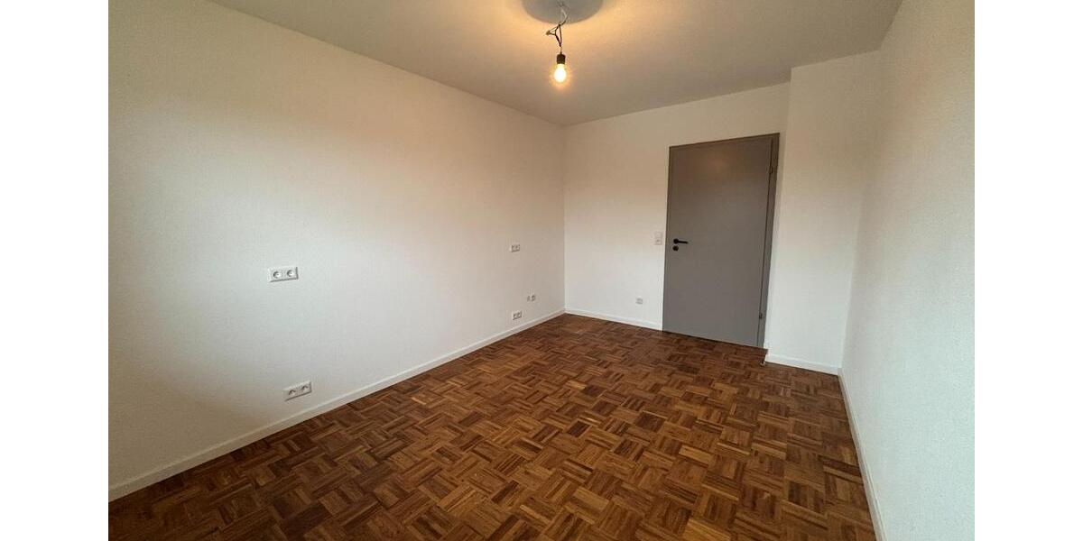 Erdgeschoßwohnung Schefflenz - 4 Zimmer, 92 m&sup2;, 940&euro; | Angebot:25017185