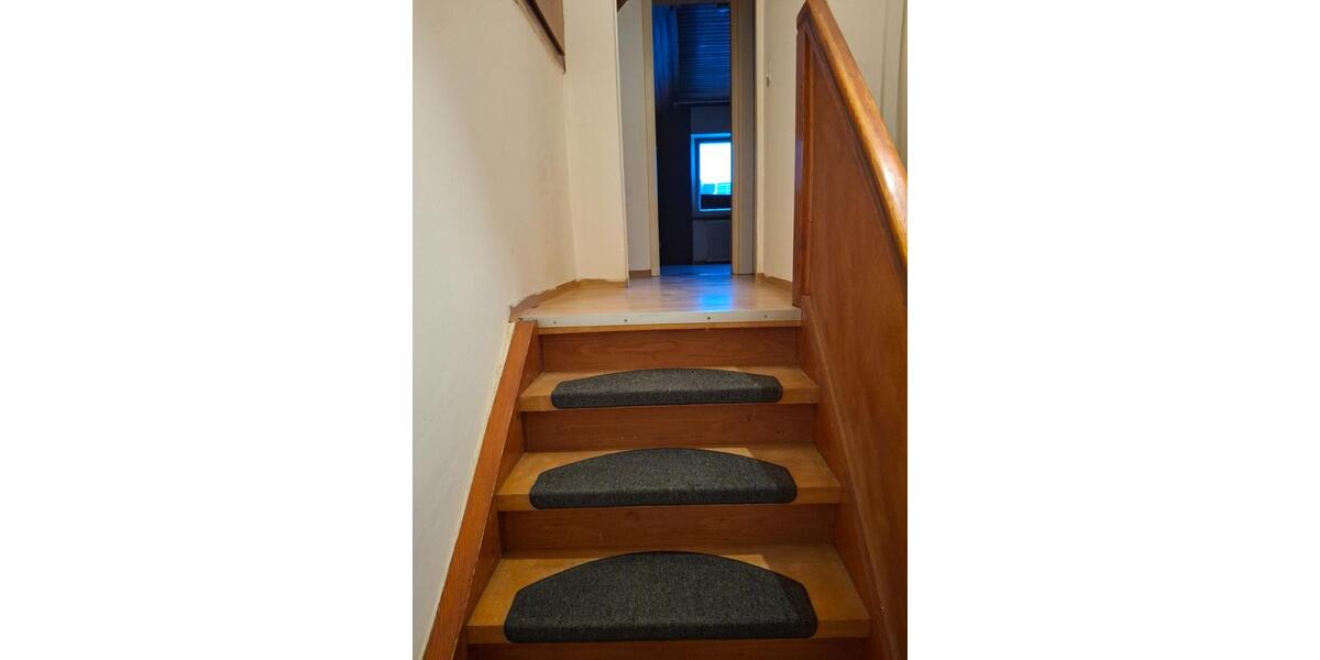 Etagenwohnung Guxhagen - 4 Zimmer, 105 m&sup2;, 700&euro; | Angebot:24681978