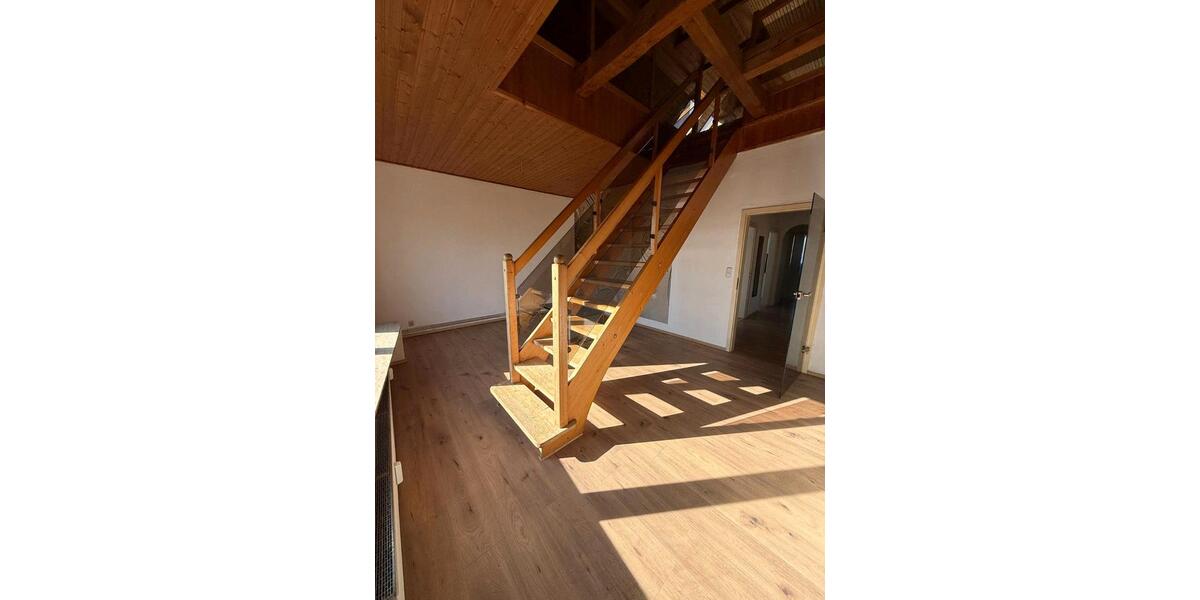 Etagenwohnung Wagenfeld - 5 Zimmer, 130 m&sup2;, 900&euro; | Angebot:25325303